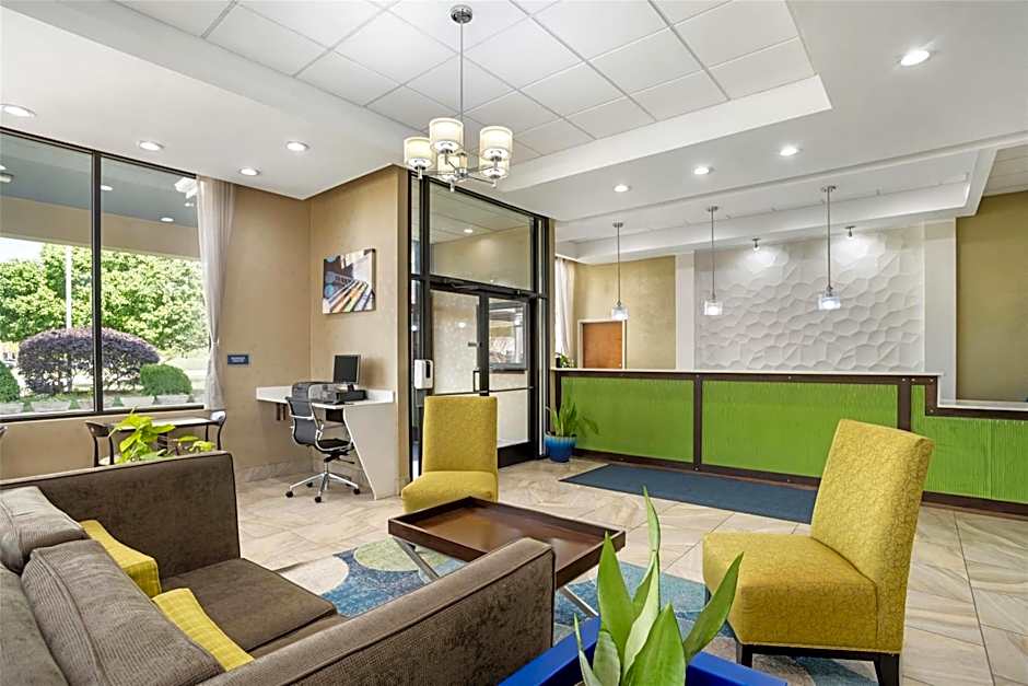 Best Western Inn & Suites Monroe