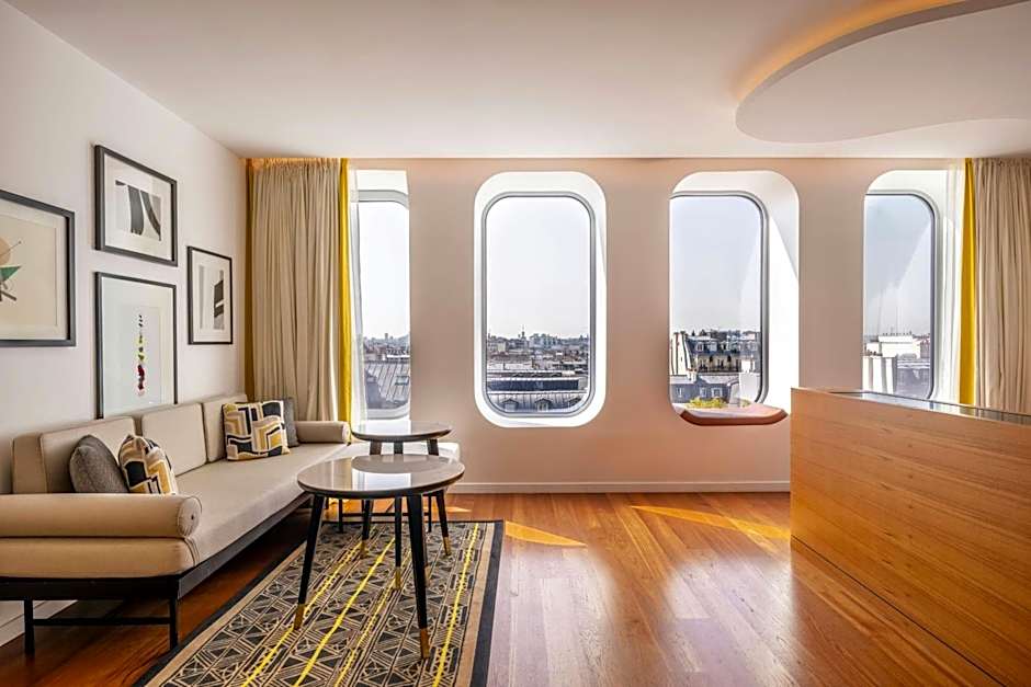 Renaissance Paris Republique Hotel