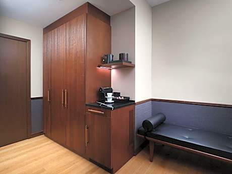 Classic Twin Room