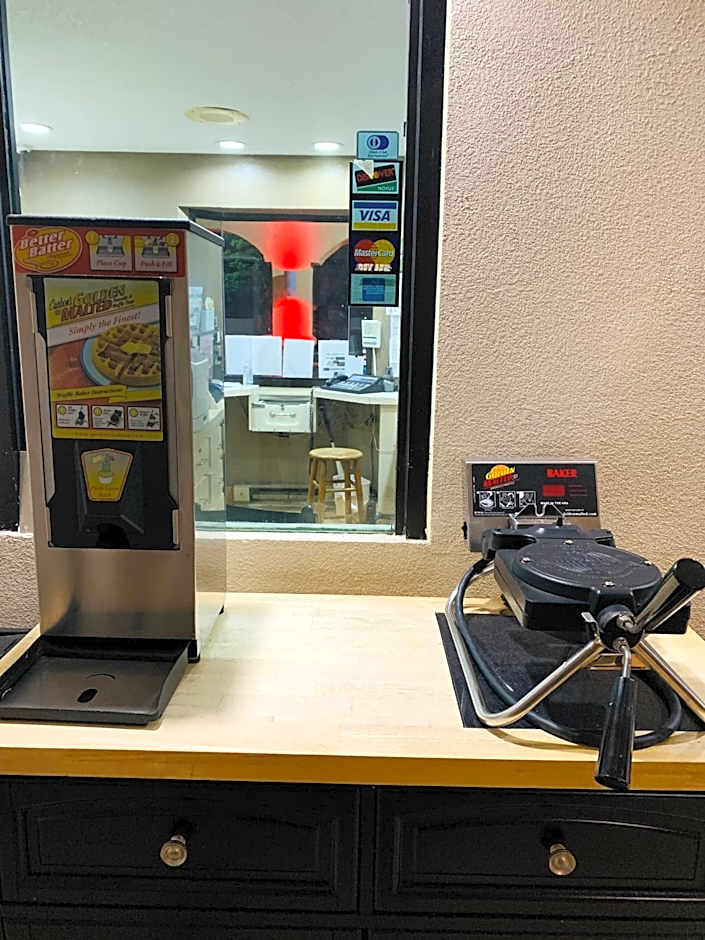 Super 8 by Wyndham Cincinnati OH