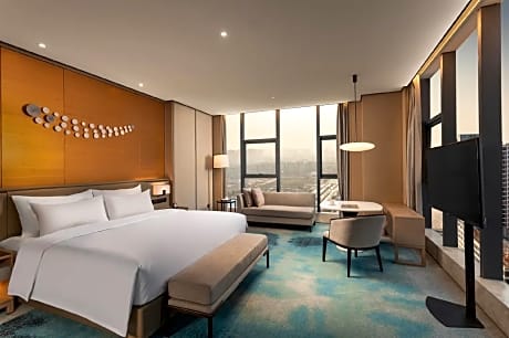 1 King Bed Mobility Accessible Room Non-Smoking