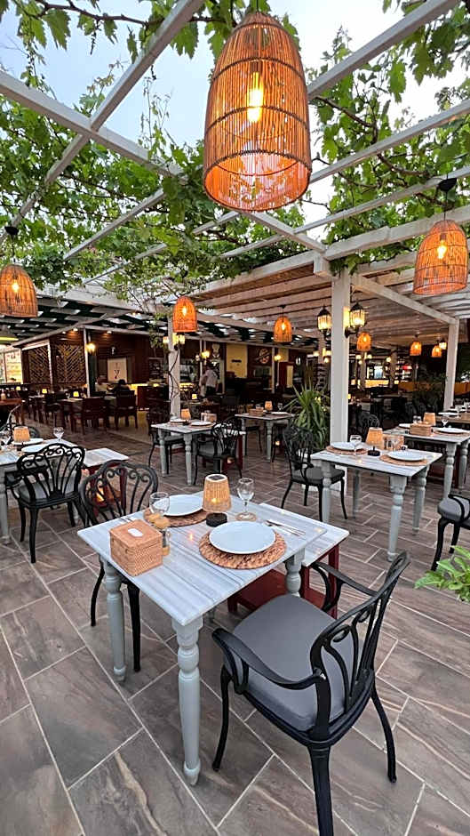 Mimoza Hotel