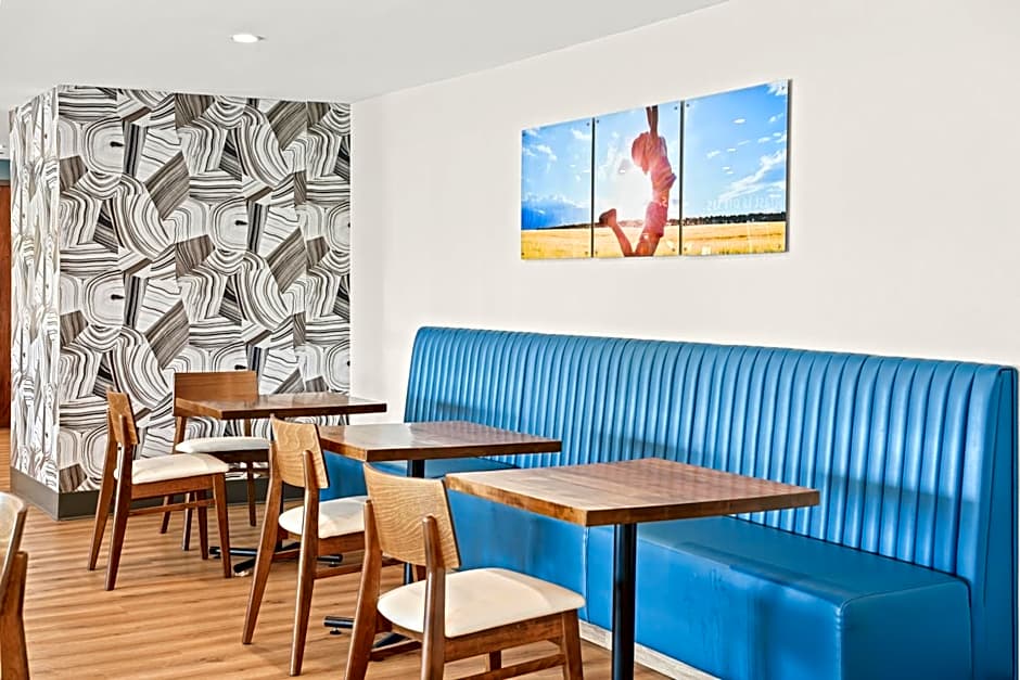 Days Inn by Wyndham Regina