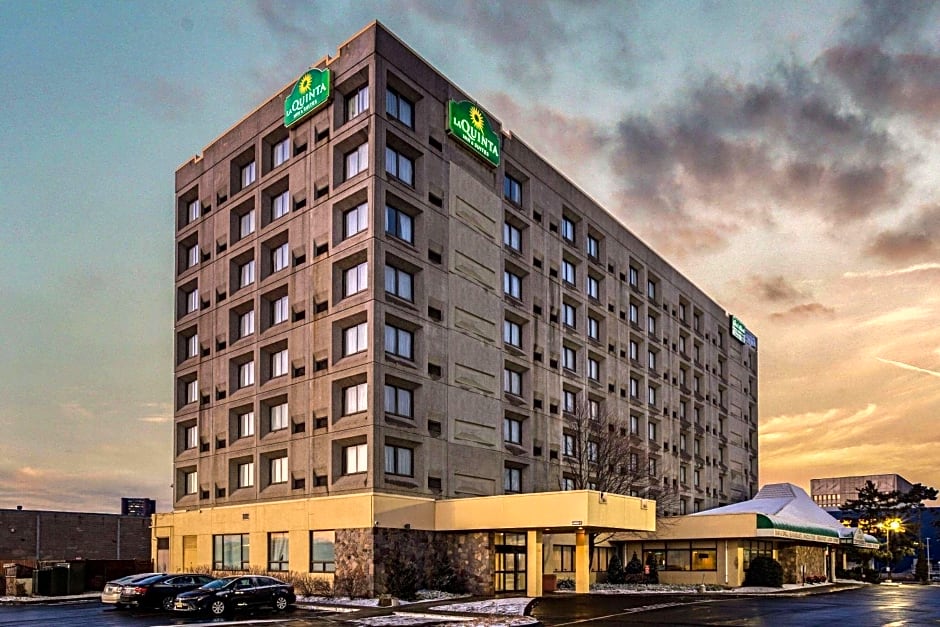 La Quinta Inn & Suites by Wyndham New Haven