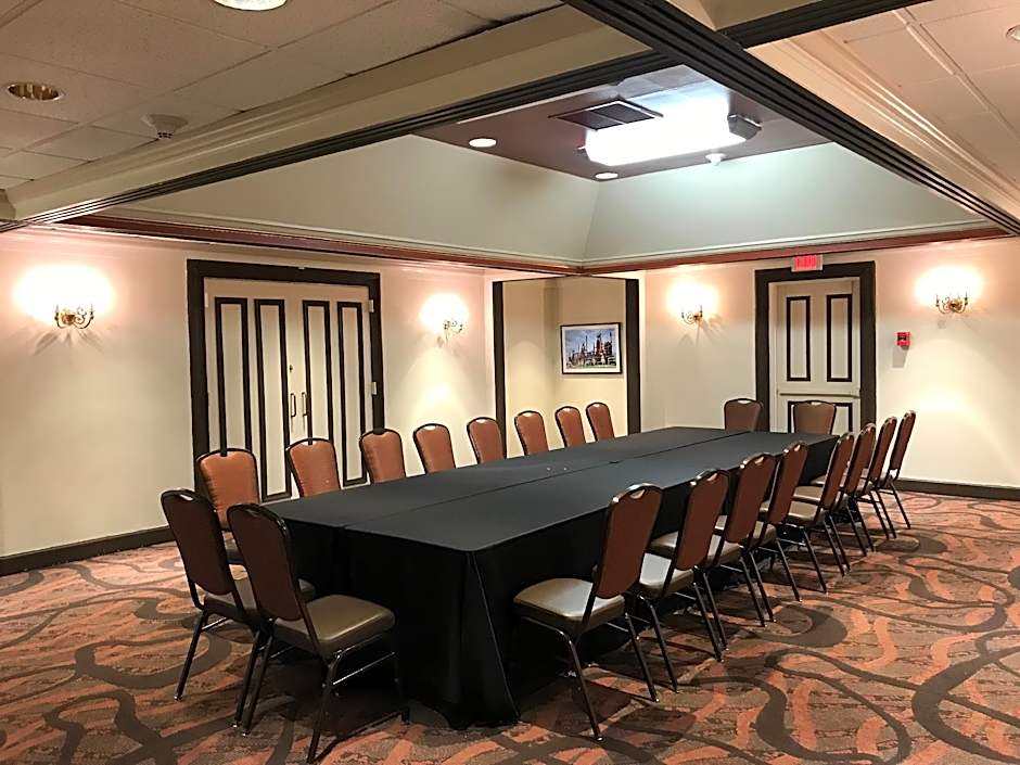 SureStay Plus Hotel by Best Western Lehigh Valley