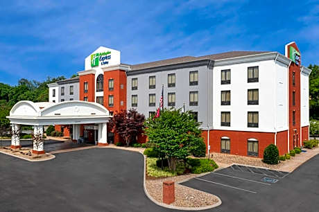 Holiday Inn Express & Suites Knoxville-Clinton by IHG