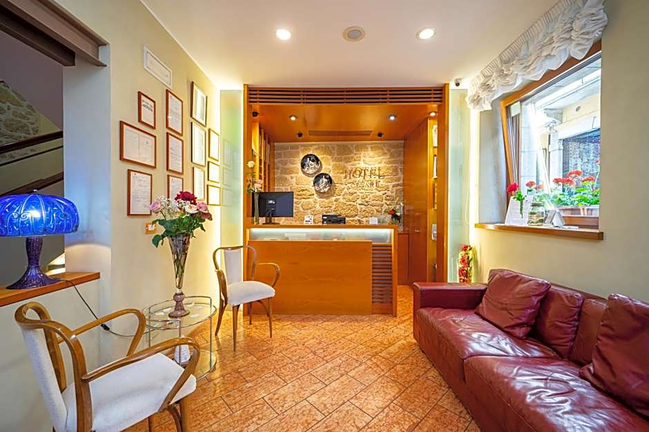 Hotel Cesare