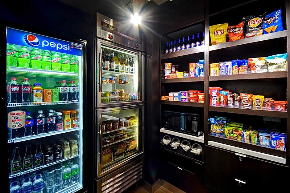 Courtyard by Marriott Louisville Airport