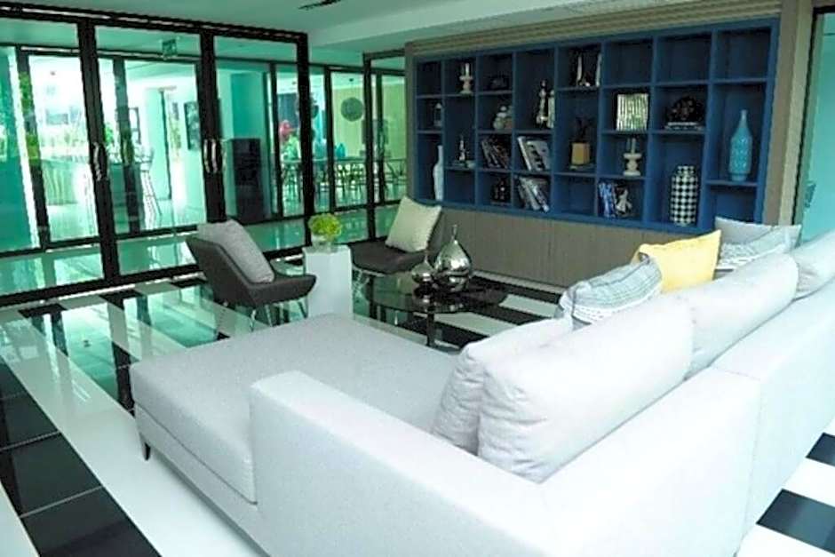 Private luxury flat at Sukhumvit Rd Subway