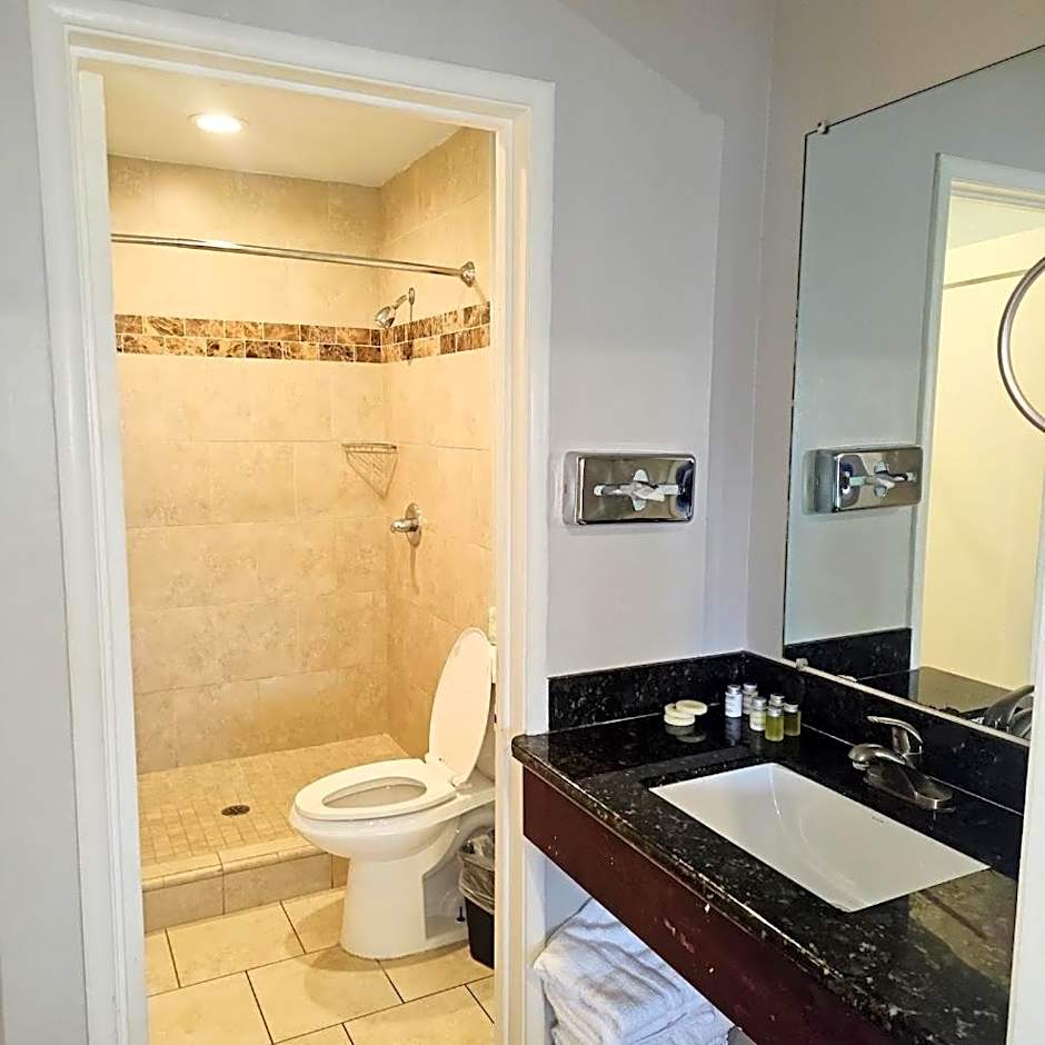 Bay Front Inn - Downtown Santa Cruz