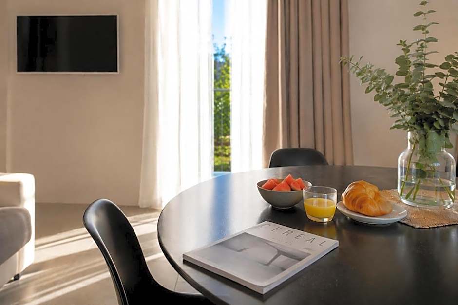 Amare Suite & Apartments