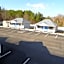 Village Inn & Suites - Smithville