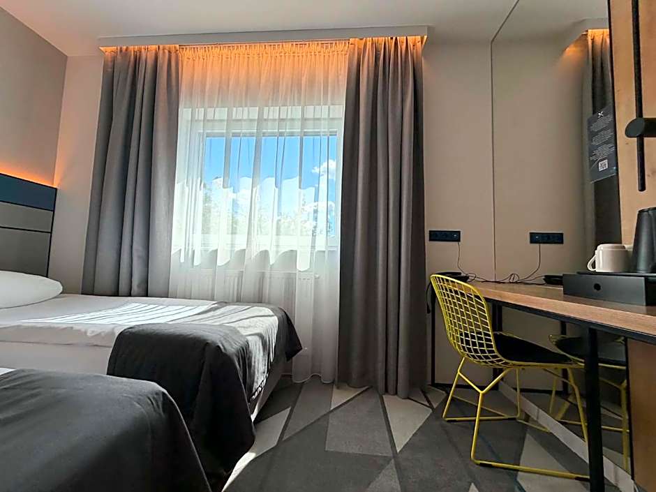 Air Hotel