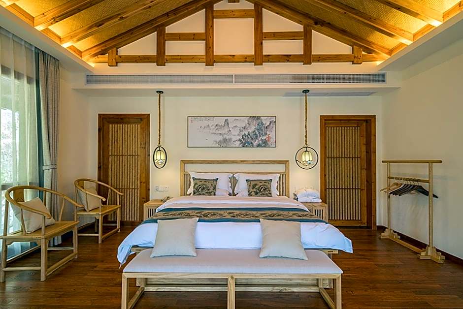 Yangshuo Ancient Garden Boutique Hotel-Free pick up from Airport or TS for 4 nights or more