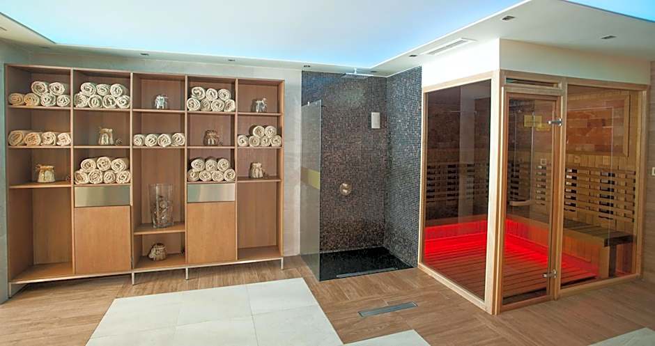 Amira Boutique Hotel