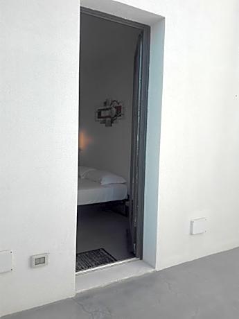 Double Room with Street View