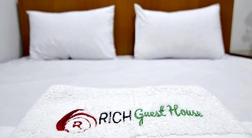 Rich Guesthouse