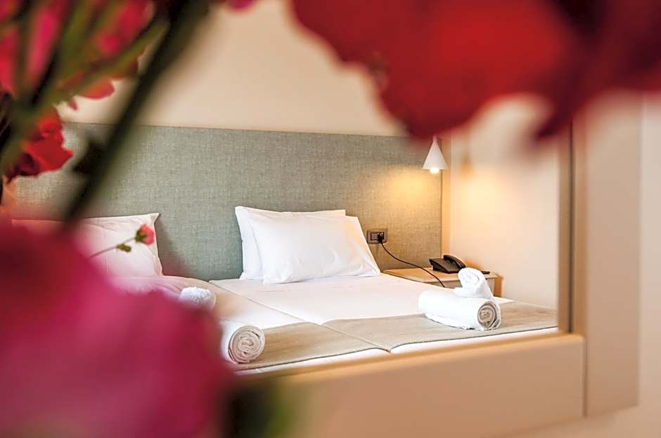 Ilios Hotel, Adults Only