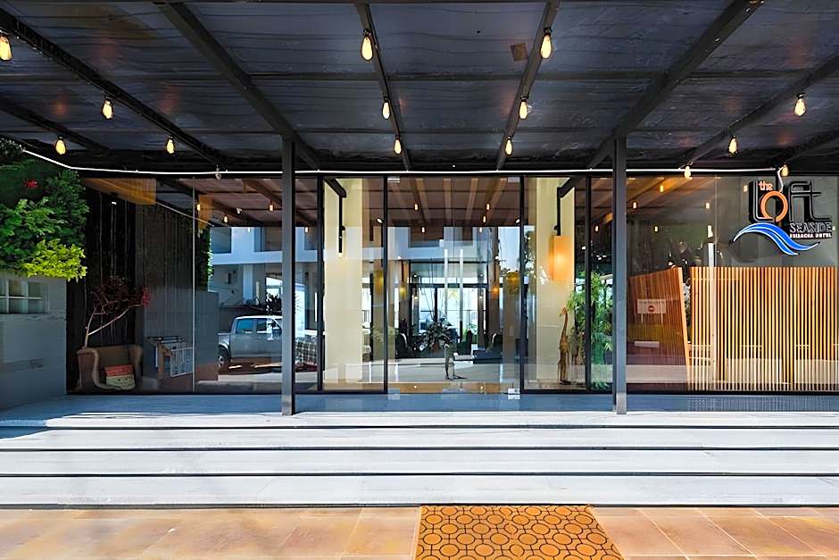 The Loft Seaside Sriracha Hotel