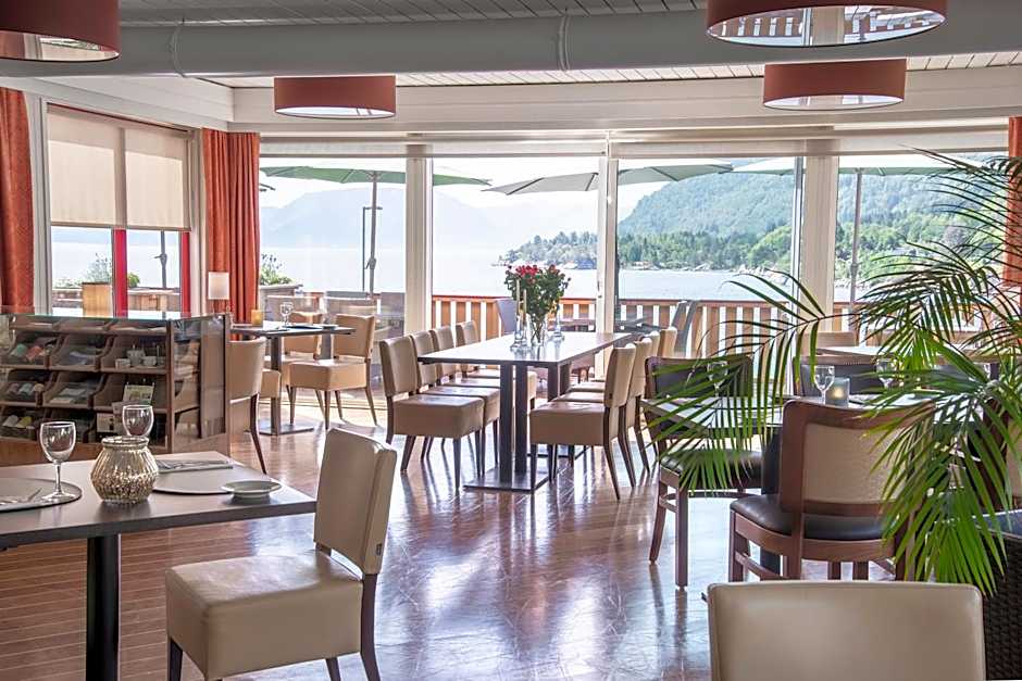 Lavik Fjord Hotel & Apartments