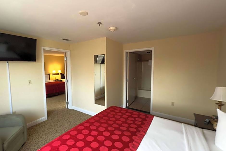 Ramada by Wyndham Seekonk Providence Area