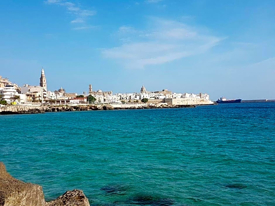 La Rosa Di Rebecca – Monopoli, LA