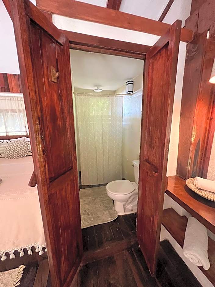 Villa Santuario Lake front Oasis