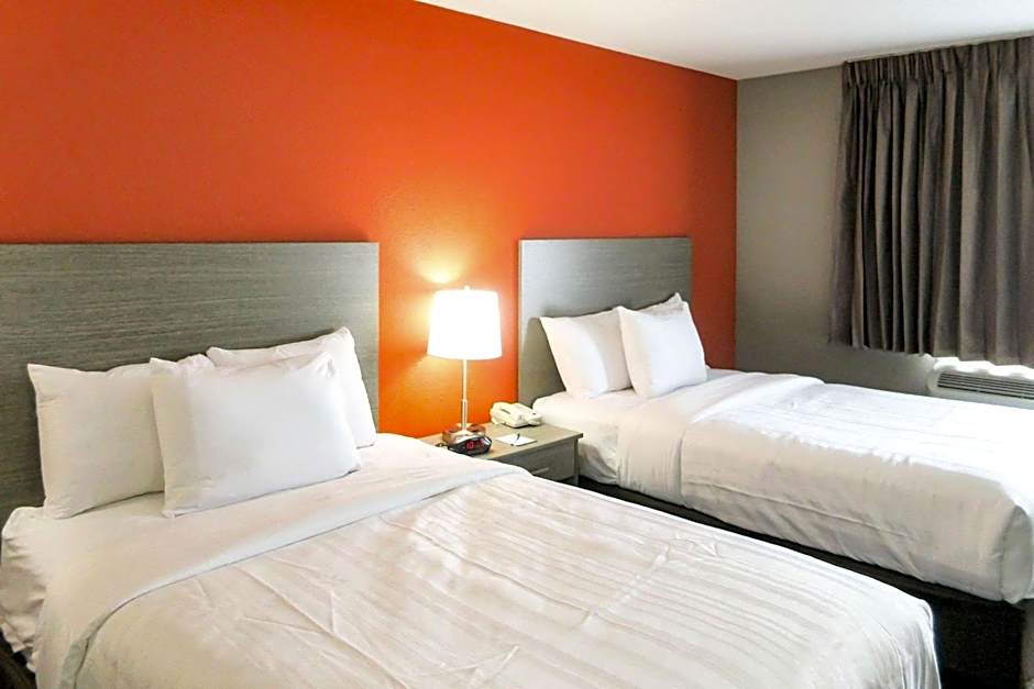 Photo 1 of 4 of 2 Double Beds Suite