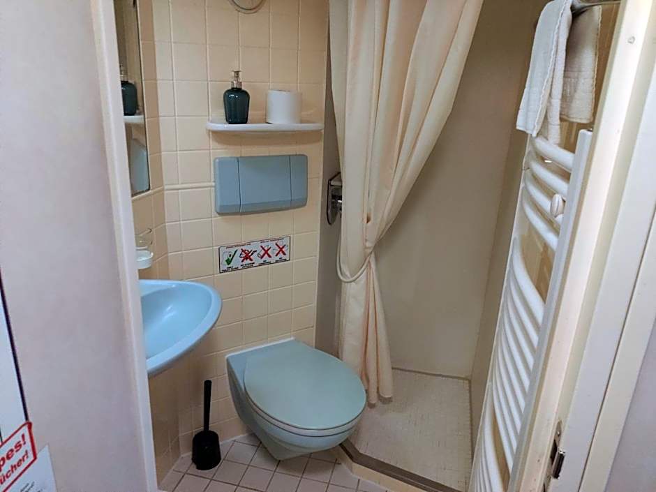 Shipotel-Berlin GmbH, Shipotel Eastern & Shipotel Western