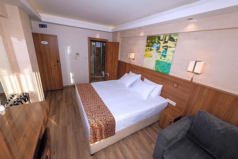 BGuest Hotel & Residence