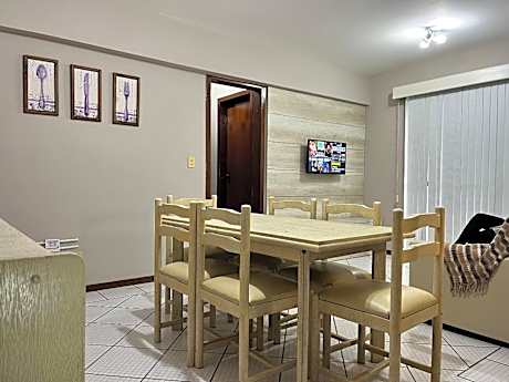 B070 - Apto 2 quartos para 6 pessoas em Bombinhas