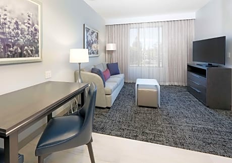 2 Queen Beds 1 Bedroom Suite Nonsmoking