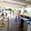 Silvershore Apartments on the Broadwater