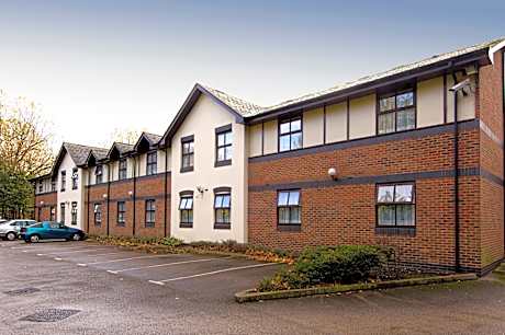 Premier Inn Stockport South