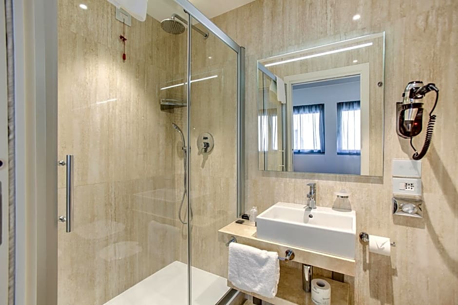 Mh Florence Hotel & Spa