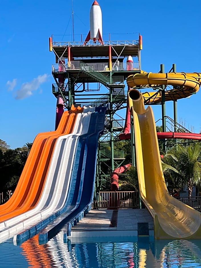 Piazza di Roma Apartamento 915 com parque aquático