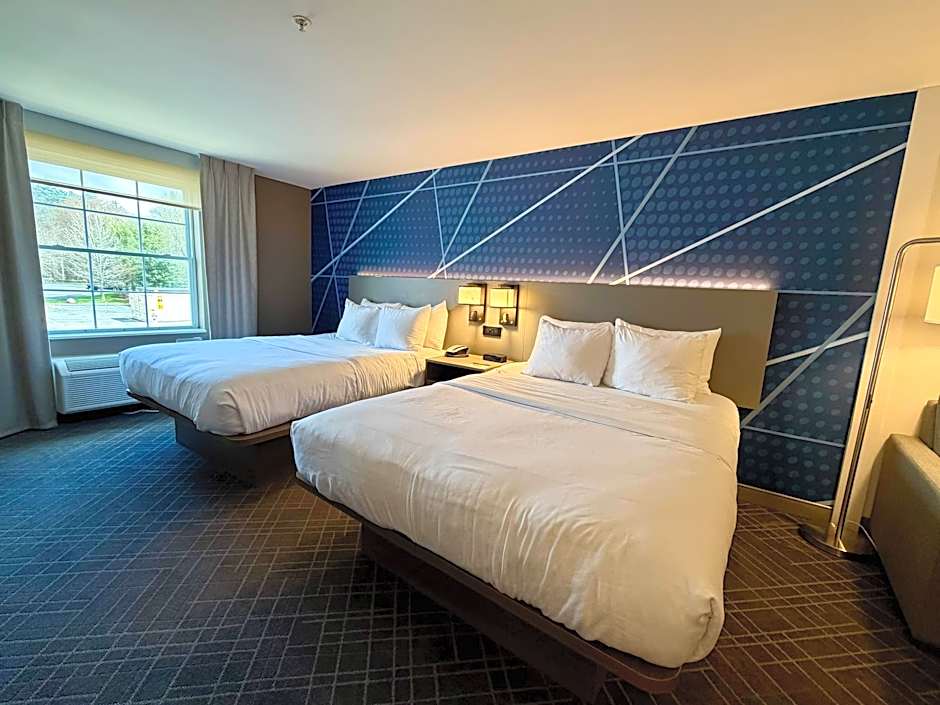 Foto 1 de 8 de Business 2 Queen Beds Suite