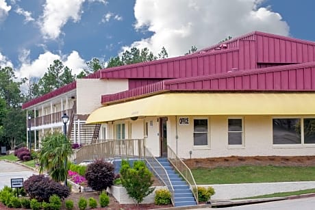 Days Inn by Wyndham Milledgeville