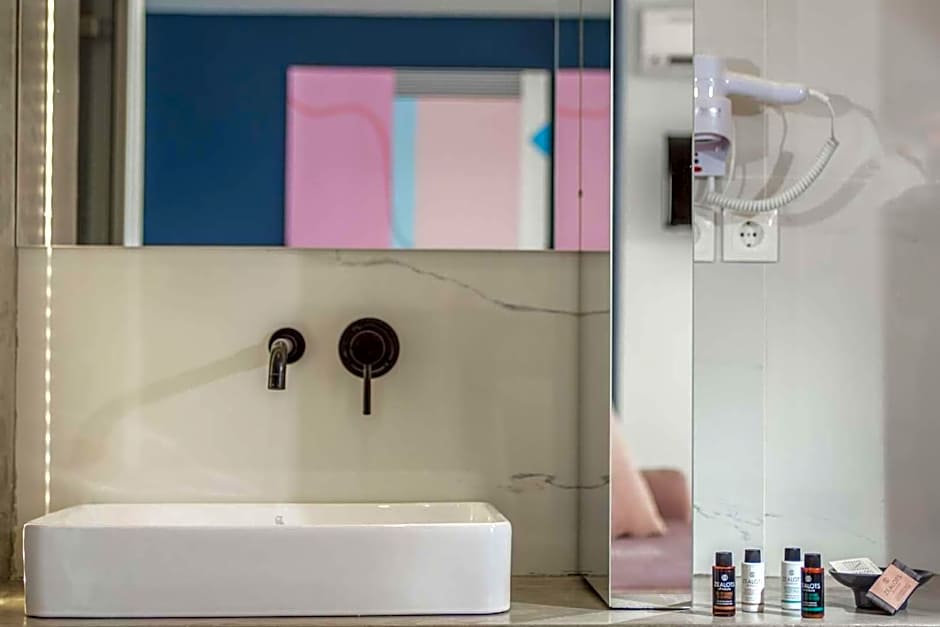 Madison Boutique, Faliraki