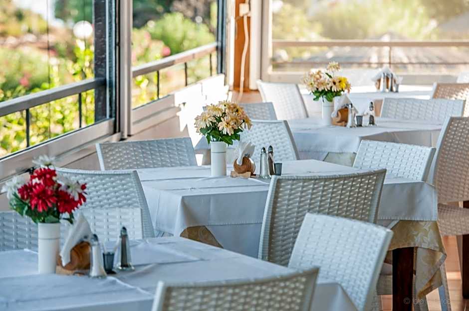 Porto Skala Hotel Village