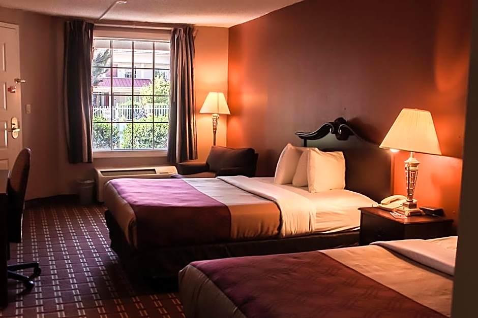 Greeneville Inn And Suites