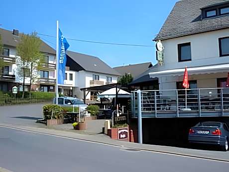Hotel zur Burg Nurburg