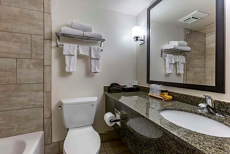 Best Western Plus Scottsdale Thunderbird Suites