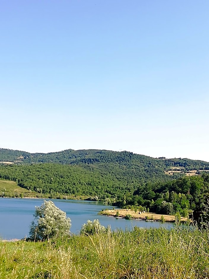 Il lago del Mugello B&B