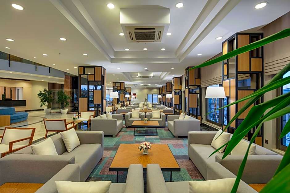 Novum Garden Side Hotel