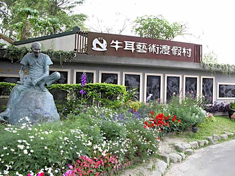 New Era Art Resort and Spa