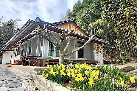 Hue Hanok Guesthouse