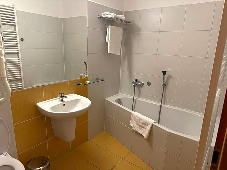 LH Hotel Mlýn