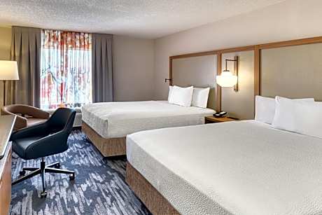 Queen Guest Room with Two Queen Beds