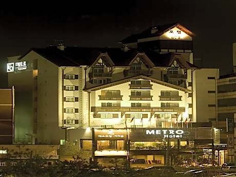 Metro Tourist Hotel Cheonan